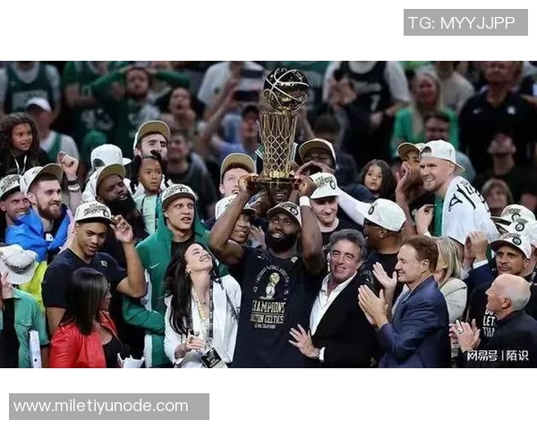 杰伦布朗状态火热单核带队四场比赛三次30表现惊艳